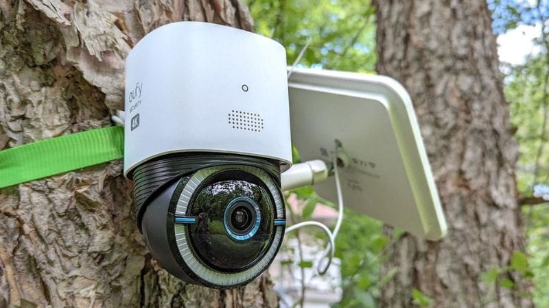 Camera theo dõi ngoài trời